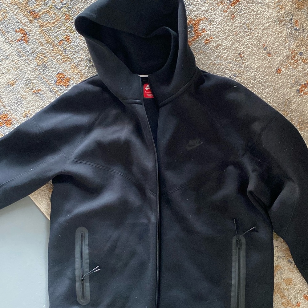 nike hoodie